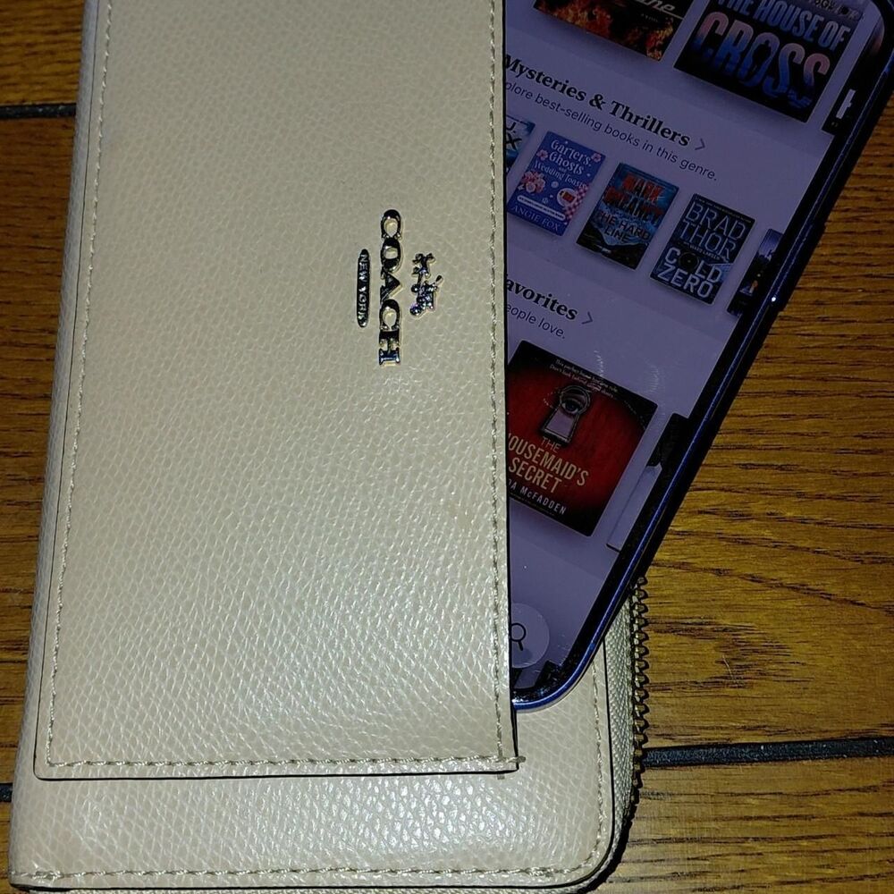 Coach Women's Cream and Tan Phone Wallet-clutch